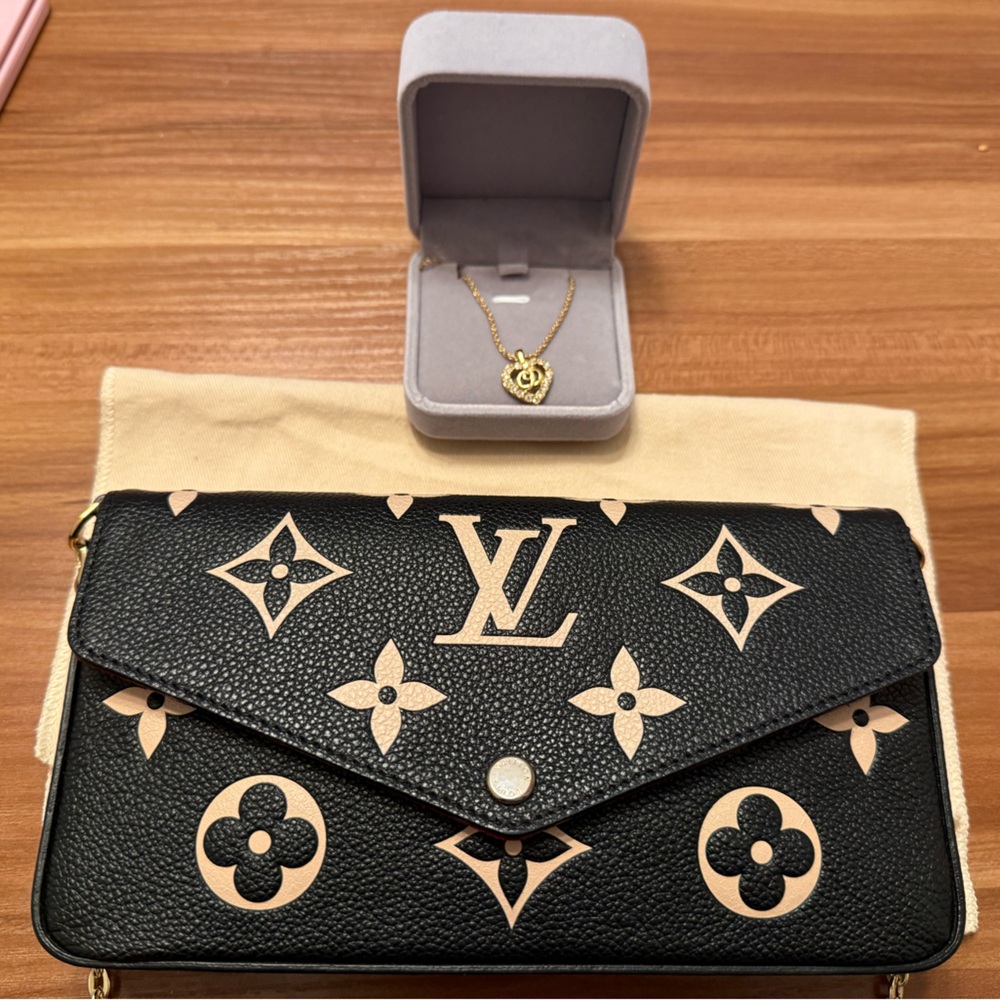 SOLD! FOR CLAIRE sis🩷🩷🩷